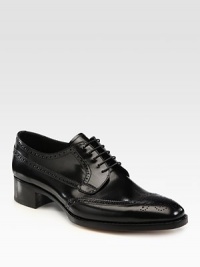 Classic lace-up design handsomely crafted in Italian calfskin leather.Leather upperLeather liningLeather soleMade in Italy