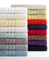 Color your world. Featuring luxurious Turkish cotton with an exceptionally soft finish, Lauren Ralph Lauren's Carlisle bath towel outfits your space in style. Choose from an array of brilliant hues to complement your decor.