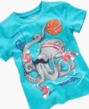 A playful touch to the basic crewneck. He'll love his Greendog's t-shirt featuring a basketball-loving octopus.