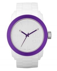 High impact is your style. Watch by Diesel crafted of white faux link texture silicone bracelet and round white plastic case, 44mm, with purple aluminum bezel. Matte white dial features stick indices, minute track, large numerals at two, three and four o'clock, logo and three purple hands. Quartz movement. Water resistant to 30 meters. Two-year limited warranty.