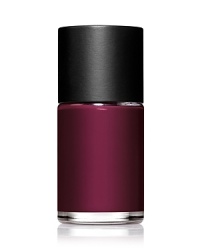 Display ultimate sophistication on your fingers and toes with this limited-edition nail polish in stunning plum for a spell-binding look.