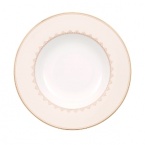 The Samarkand bone china collection by Villeroy & Boch combines stylish, exotic elements with timeless elegance. Precious golden bands and chains decorate this pure white bone china pattern. Warm ivory tones add a harmonious touch. Mix and match with the coordinating Mosaic-designed dinner or salad plate for a look that is truly your own.