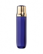 This essential first step to the anti-aging ritual maximizes the Orchidée Impériale skincare benefits. Enriched with orchid water, this toner primes the skin with preliminary age-defying action and deeply moisturizes and densifies the skin in an instant, refining its texture. After use, the skin is firmer, smoother and pores are tightened. The skin regains its fullness, and is completely receptive to the products of the Imperial Ritual: Orchidée Cream, Rich Cream, Longevity Concentrate and Eye and Lip.