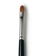 Comprised of natural hairs with tapered sides & a gently rounded tip that allows for exact placement of pigment in the outer corner of the eye. Great for adding definition & intensity to the corner of the eye. Gently pick up product with the sides of the brush and tap off excess product. Apply eye colour to the outer corner of the eye making a > from the eye crease to the lash line. 