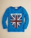 A great piece to throw on to add instant attitude, this vintage-treated sweatshirt sports a big British flag at the chest for the Anglophile in all of us.