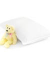 Designed specifically for children, this pillow from Sealy® features gentle, springy MaxiLoft Coils that provide the perfect support for a child's head and neck. A special weave prevents dust mites and allergens from entering the pillow and the pure cotton construction is free of chemicals and pesticides.