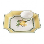 The pleasant, authentic French garden design of this chip and dip set adds a rustic, homegrown touch to entertaining occasions, and can be combined easily with other pieces from this charming collection from Villeroy & Boch.