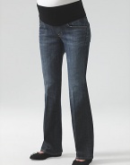 Stretch cotton five-pocket jeans have a comfy elastic waistband to take you through all nine months in style.THE FITStretchy panel at waist Standard bootcut proportion Front rise, about 12½ Inseam, about 33THE DETAILSFaux fly Rivet detail Faded down center legs Signature stitching on back pockets Distressed Pacific Ocean wash Nylon/spandex belly panelCotton/elastene denim Machine wash Made in USA 