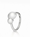 Bubbly and beautiful, this sterling silver ring from PANDORA enhances your stable of styles.