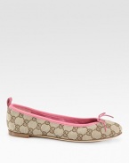 Signature GG flat with leather trim and leather bow detail. GG printed fabric upperLeather liningBuffed leather solePadded insoleMade in ItalyOUR FIT MODEL RECOMMENDS ordering one half size down as this style runs large. 