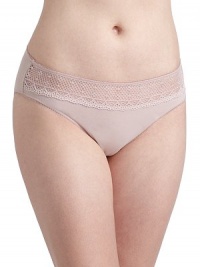 THE LOOKElastic waistband with picot trimMid-riseBeautiful sheer lace inset at frontFull seat coverageTHE MATERIALCotton/Lycra spandexCARE & ORIGINHand washImported