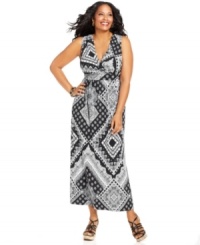 Take your style to great lengths this season with Elementz' sleeveless plus size maxi dress, accentuated by an empire waist.