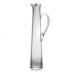 William Yeoward's Lillian Tall Cocktail Jug evokes the style and glamour of the 1920s and 1930s when the new experience of cocktails and jazz was all the rage.