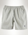 Essential cotton twill short.