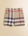 Classic checks blown way up are both handsome and sporty on pure cotton shorts.Elasticized back waist with single button and belt loopsZip flyFlat frontAngled button pocketsBack button-flap pocketsCottonMachine washImported