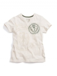 GUESS Kids Boys Slit Neck Tee with Seal on Chest, OFF WHITE (12/14)