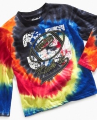 Long sleeves and fun tie-dye make this Kick It tee from Flapdoodles perfect for backyard football.