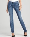 A light wash infuses fresh energy into these 7 For All Mankind skinny jeans.