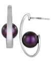 Become the center of attention with this pair of hoop earrings from Majorica. Crafted from sterling silver, a man-made Tahitian pearl (8 mm) is cradled in the middle for a stylish touch. Approximate drop: 3/4 inch.