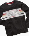 Step his look up with this long-sleeve tee from Sean John and have him looking comfortable in cool weather.