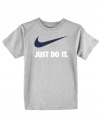 Inspire his performance with this signature Nike tee.