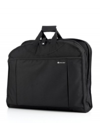 An easier way to arrive fresh and pressed. Lightweight and fully stocked with multiple organizational features, this garment sleeve uses a locking hanger clamp system that keeps clothes wrinkle free and is built with handles that fasten together for even easier carrier. Limited 10-year warranty.