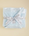 Little Giraffes cozy chenille blankets bring clouds of comfort to your newborn.