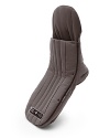 Designed for comfort with soft breathable lining that regulates the temperature and wicks away moisture.