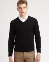 Always cool, always dependable: a classic v-neck sweater crafted in a sublime mix of cotton and cashmere. V-neck 69% cotton/30% cashmere/1% spandex Dry clean Imported 