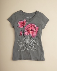 GUESS embellishes this v neck tee with a pretty rose print rendered with sequin accents and an embroidered GUESS JEANS on the front.