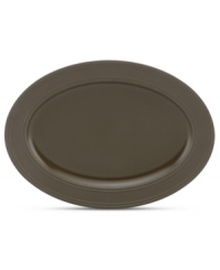 Elegance comes easy with the Fair Harbor oval platter. Durable stoneware in an warm mocha hue is half glazed, half matte and totally timeless. From the kate spade new york dinnerware collection.