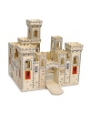 Play the knight in shining armor in your very own medieval castle! This wooden play castle folds for easy storage or opens for hours of engaging play