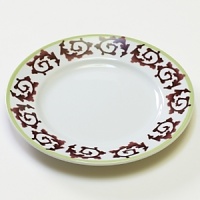 For over 270 years, Richard Ginori has created exceptional fine china and porcelain. Crafted in Italy, the Folkware collection features 18 different floral patterns designed to be mixed and matched. Accented with garlands, leaves and petals, the richly detailed dinnerware allows you to create your own unique look by combining different colors and patterns to grand effect.