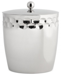 Dazzle a crowd with the Atelier ice bucket from Monique Lhuillier Waterford. A jewel-like geometric motif in gleaming nickel plate adds modern brilliance to the mix. With lid and tongs.