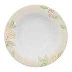 The Green Garland collection is composed of pure white fine china. Each piece features a light, fresh floral treatment in soft shades of green and yellow. Shape is always important and Villeroy & Boch, offering tableware pieces in this collection in round or oblong to create a decidedly modern approach.