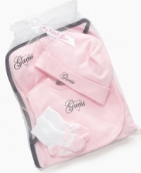 GUESS? has you covered with all the essential baby accessories for her including a hat, bib, hooded blanket and socks packed in a convenient mesh bag.