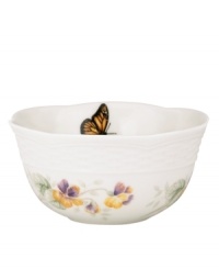 A sweet taste of the country from Lenox. Crafted of elegant white porcelain with four unique springtime motifs, Butterfly Meadow Basket dessert bowls combine a scalloped edge and textured border for unparalleled charm.