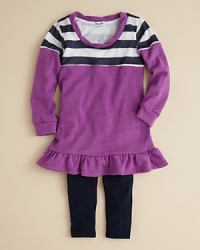 A perfectly put-together outfit for the new school year, Splendid Little's skirted top and solid leggings set plays with stripes and colorblocks to create a delicious depth of style.