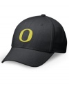 Get in the spirit of the season with this Oregon Ducks football hat from Nike.