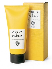 Luxurious formula leaves hair cleansed and lightly scented with the spicy notes of Colonia. 5 oz. 