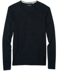 Top of your t-shirt with this solid long sleeve scoop neck t-shirt by Guess Jeans.