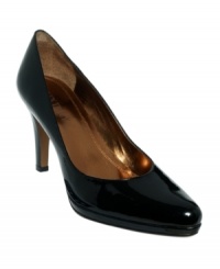 The Ellen Tracy Carlton II pumps are pure polish with their shining profile and pointed toe silhouette.