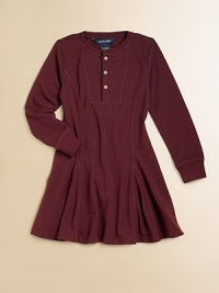 A versatile, wear-anywhere Henley dress is crafted from a soft cotton blend to create a staple as comfy as it is stylish.Ribbed crewneckLong sleevesButton-frontFlared hem53% cotton/36% polyester/6% viscose/5% elastaneMachine washImported Please note: Number of buttons may vary depending on size ordered. 