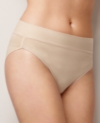 This classic brief by Naomi and Nicole easily stays in place with a no-slip edge grip and a comfortable wide waistband. Style #A155