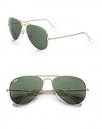 An original favorite, crafted in lightweight metal. Available in gold frames with crystal green lenses.Metal100% UV ProtectionMade in Italy