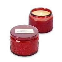 Voluspa's exquisite Goji & Tarocco collection blends ripe goji berries with tart tarocco orange and sweet mango for an exceptional fragrance that scents your home with lush, alluring elegance.