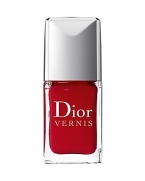 Never before has the color of Dior Vernis displayed such lacquered and vibrant shine! A cocktail of Shine and Sparkle Amplifying active ingredients directs pigments and pearly particles to enhance light reflection tenfold. Once again, the array of enchanting shades created by Tyen reflect the spirit of Dior fashion shows.Application is even easier with the brush. Dior Vernis also features a newchip-resistant formula that protects and embellishes the nails, day after day.