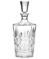 Brilliant from top to bottom, the Aberdeen Spirits decanter features faceted cuts separated by a traditional star motif, all in sparkling Godinger crystal.