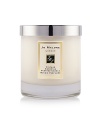 A captivating blend, the classic florals gardenia and tuberose are combined with cardamom, sandalwood and myrrh to create a rich seduction of the senses. The Vintage Gardenia Home Candle with Cardamom and Myrrh infuses any room with evocative scent and lasts for hours. An everyday luxury, it brings warmth to any environment. 200g.