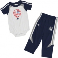 New York Yankees Newborn Adidas Creeper & Pant Set